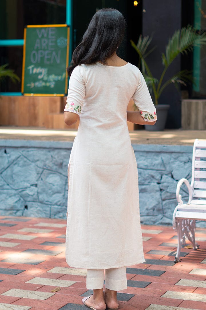 Elegant Off-White Kurta Set with Floral Embroidery