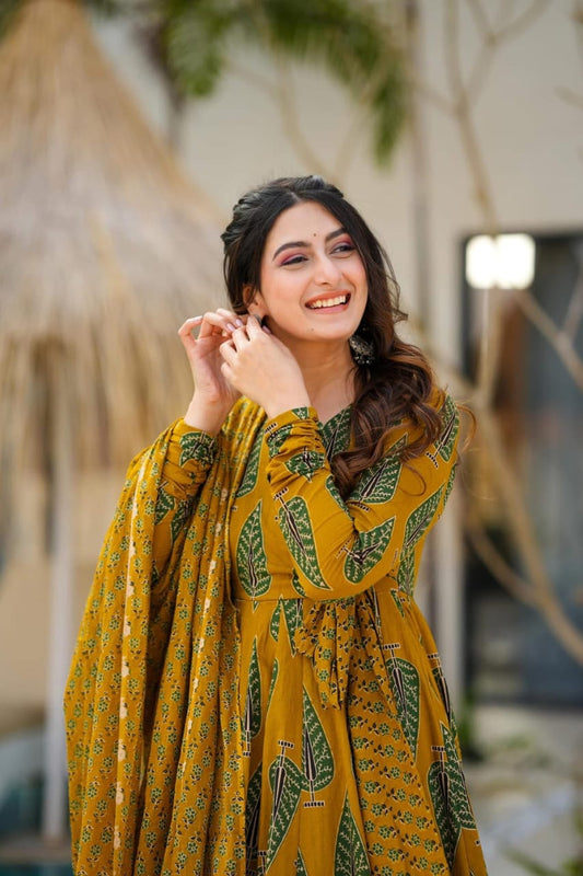 Elegant Mustard Green Ethnic Ensemble with Leaf Motif