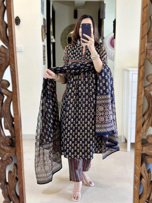 Elegant Black Handblock Printed Kurta Set
